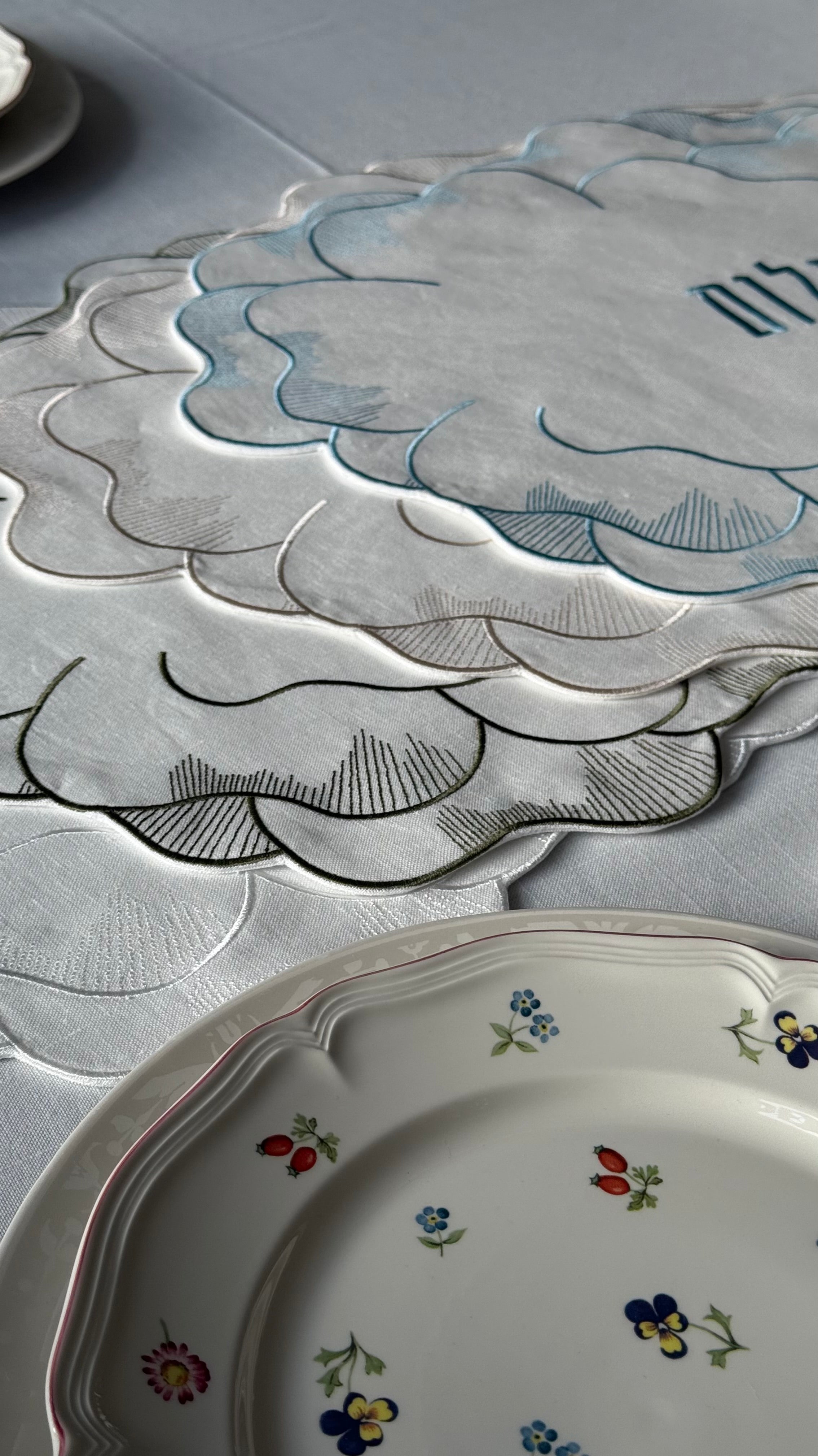 Shabbat Elegance Challa Cover