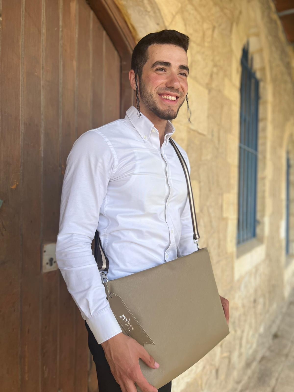 David Citadel Beige Safiano