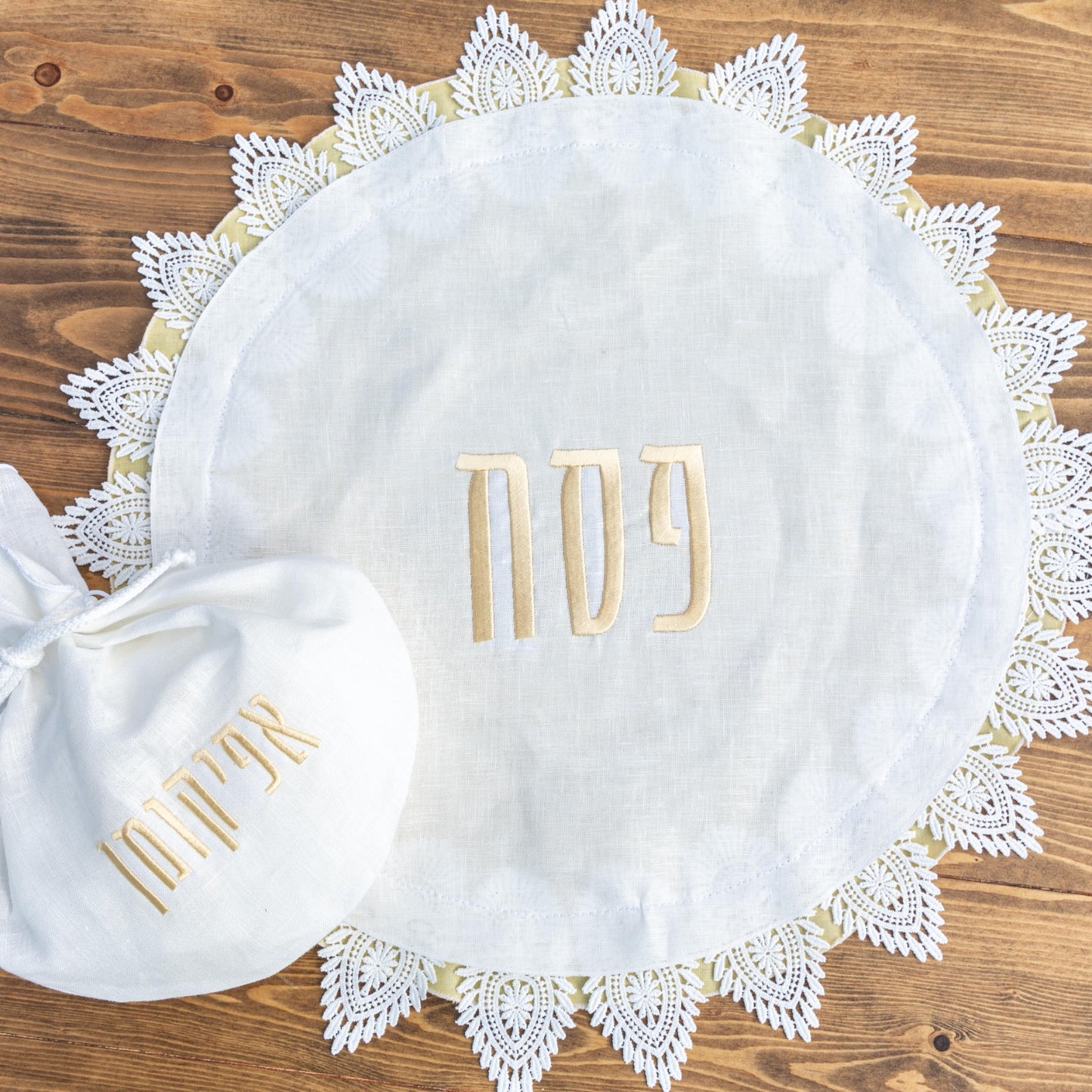 Linen Lace Seder Set
