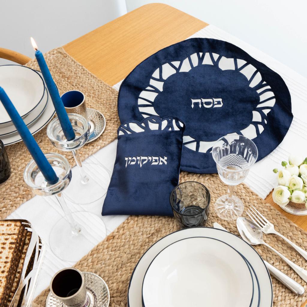 Velvet Flower Seder Set