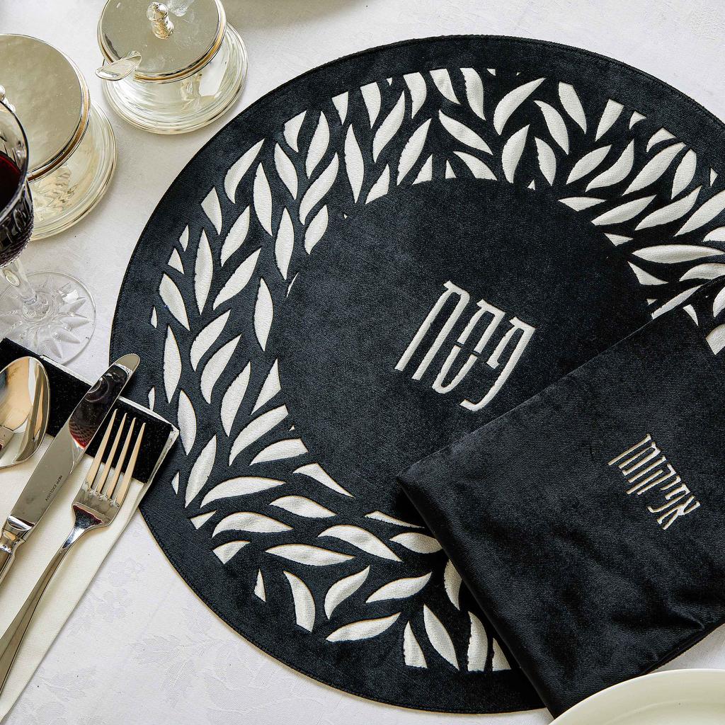 Velvet Leaves Seder Set