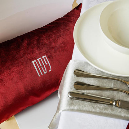 Velvet Leaves Seder Set