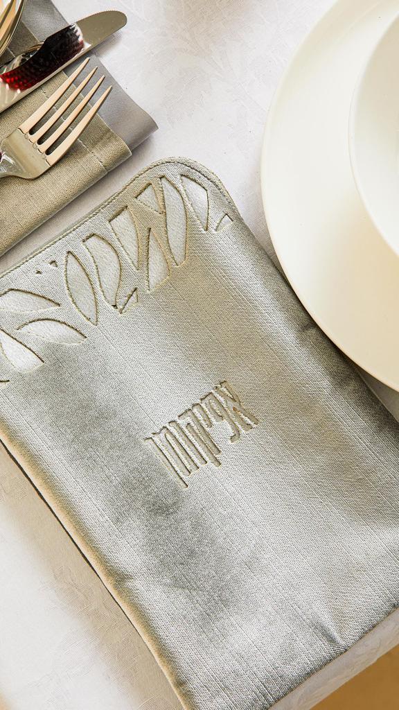 Velvet Leaves Seder Set